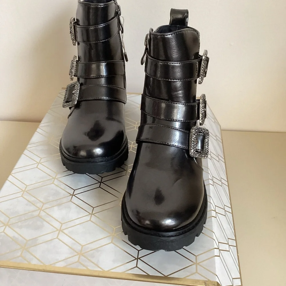 Oca Loca kids boots NWB